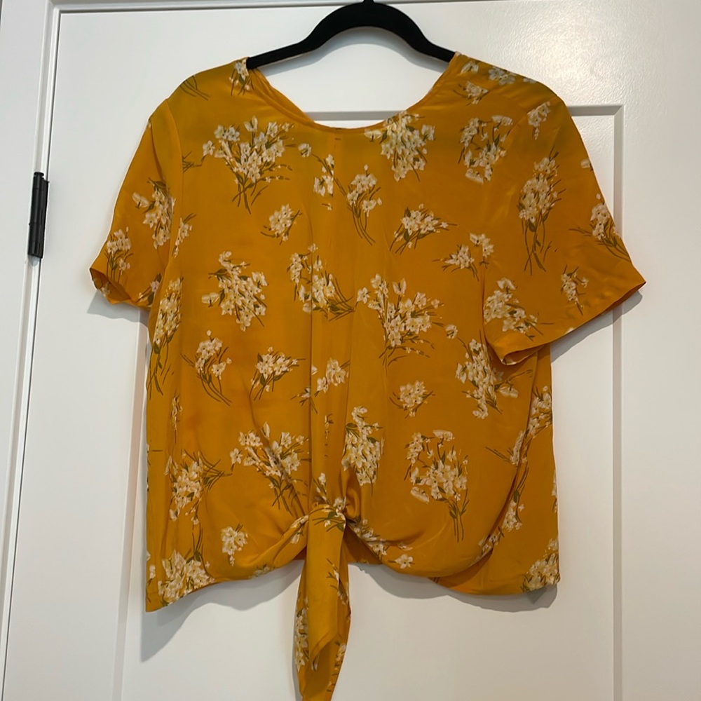 Silk made well top